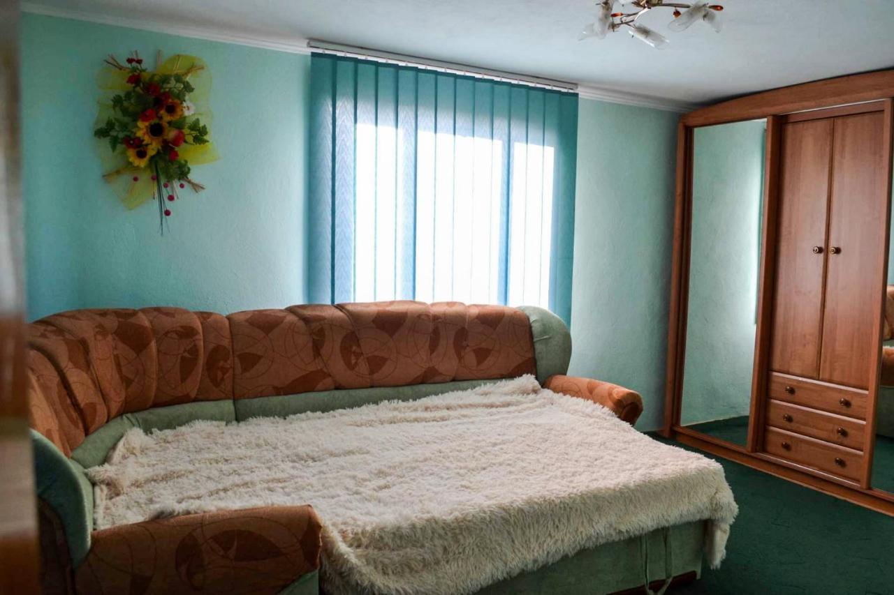 ЮрДар Villa Iltsi Екстериор снимка